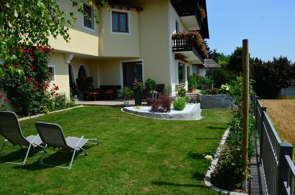 Haus Gruber Hotel Attersee ภายนอก รูปภาพ