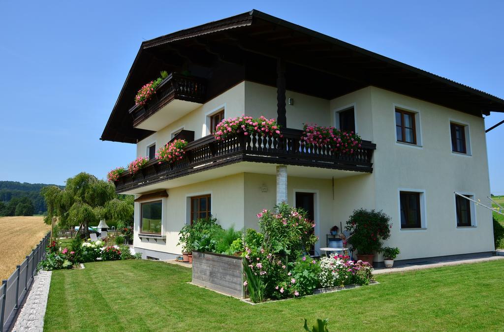 Haus Gruber Hotel Attersee ภายนอก รูปภาพ